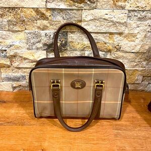 RARE!! Burberrys handbag